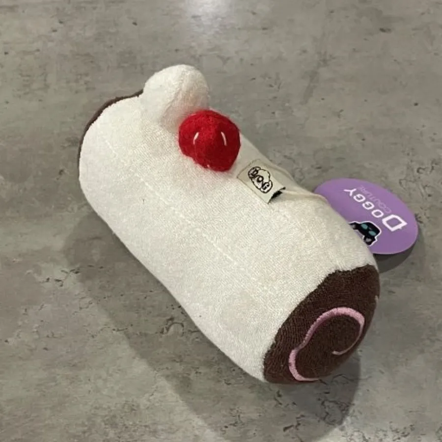Игрушка для собак плюшевая Кексик с вишенкой Dog Dog, белый 14*7см — фото 1