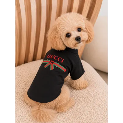 Футболка для собак Gucci із зелено-червоною смужкою та бантом на спинці, чорна