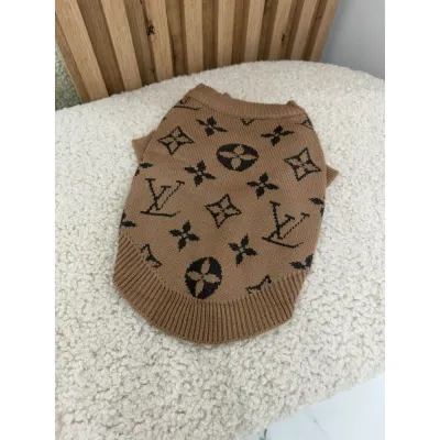 Светр для собак Louis Vuitton з великими логотипами бренду, бежевий