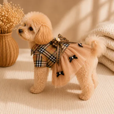 Платье для собак в клетку с бантом Burberry